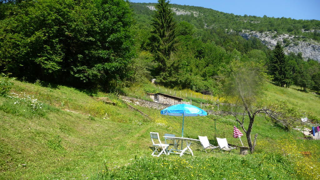 Bed and Breakfast La Chouette à l'heure du Pinson à Saint-Pierre-d'Entremont  Extérieur photo